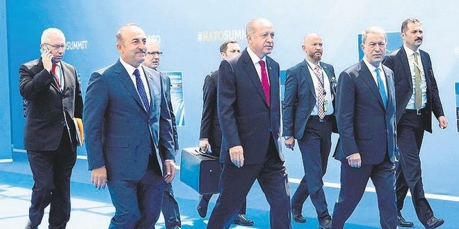 Erdoan'dan liderlere 'Mlteciler in  Birlii' kitab