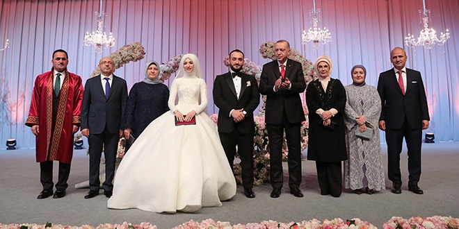 Erdoan, Bakan Turhan'n olunun nikah ahidi oldu