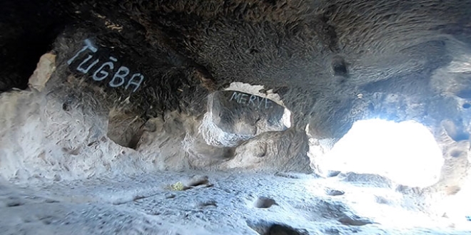 Frig Vadisi'ne 'vandal' tahribat