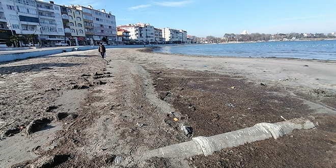 Deniz 30 metre çekildi ile ilgili görsel sonucu