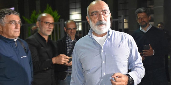 Ahmet Altan'a ikinci ok: 5 yl 11 aylk hapis cezas da onand