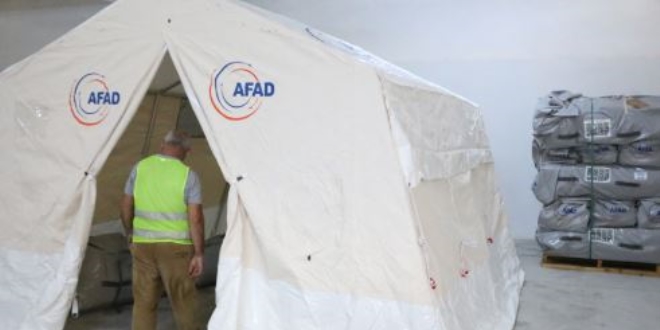 AFAD'dan deprem blgesine 4 milyon lira denek