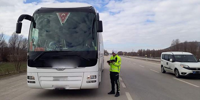 ehirler aras yolcu tayan 268 otobs trafikten men edildi