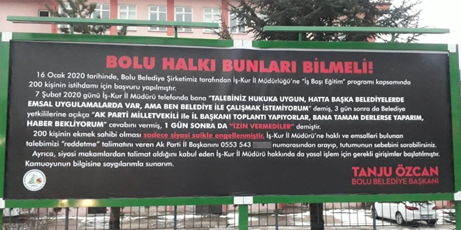 Belediye bakan, cep telefonunu bilbordlarla afie etti