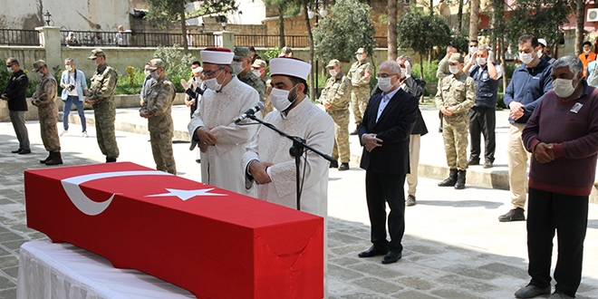 ehit asker Abdullah am Kzltepe'de topraa verildi