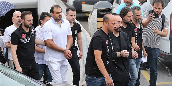 Adnan Oktar davasnda tutuklulua devam karar