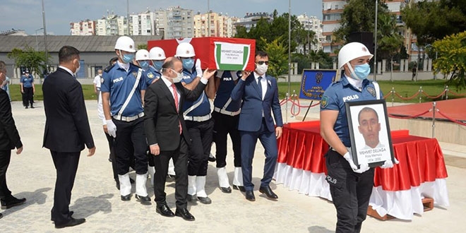 Polis memuru tedavi grd hastanede yaamn yitirdi