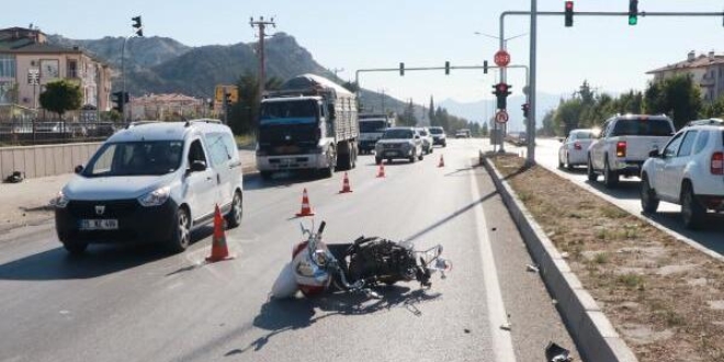 Pelin retmen motosiklet kazasnda hayatn kaybetti