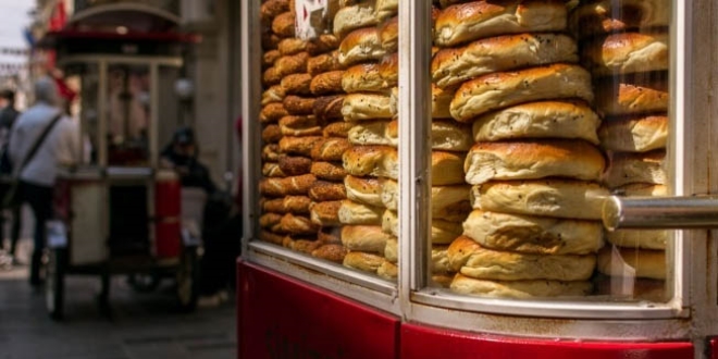 BB, Taksim ve stiklal'deki tezgahlarn izinlerini iptal etti