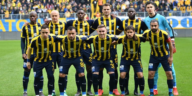 MKE Ankaragc'nde 4 futbolcunun testi pozitif kt
