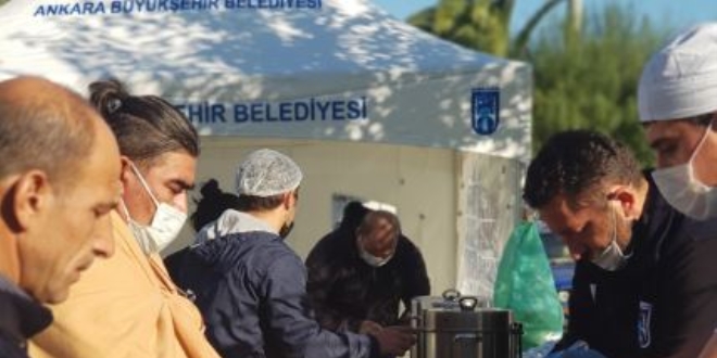 Ankara Bel. zmir'de kahvalt, yemek ve ekmek datyor