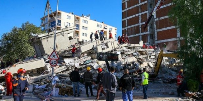 zmir'deki depremzedelere yardm miktar 10 milyon 836 bin 200 liraya ulat