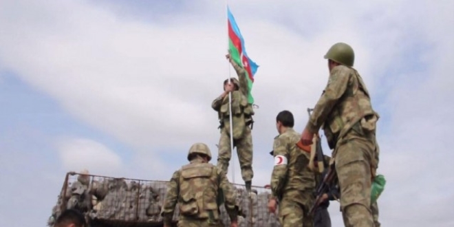 Azerbaycan ordusu 27 yldr igal altnda bulunan Adam'a girdi