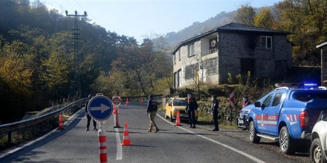 Trabzon'da; karantinay duyan mahalleden kat