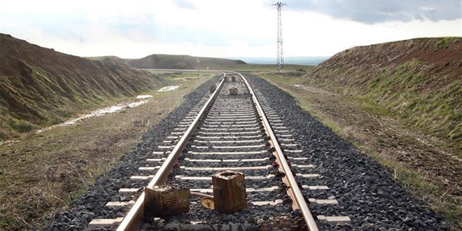 Badat-Musul demir yolu Trkiye'ye kadar uzatlacak