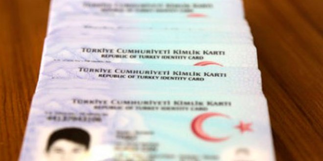 Eski kimlikle KKTC'ye gidilemeyecek