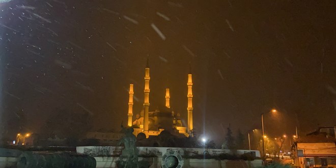 Edirne'de kar ya balad