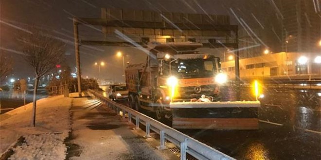 Krklareli, Tekirda ve stanbul'da kar ya etkili oluyor