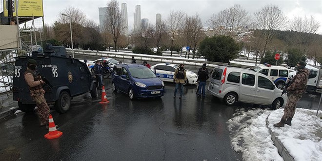 stanbul'un bir ilesine giri klar kapatld