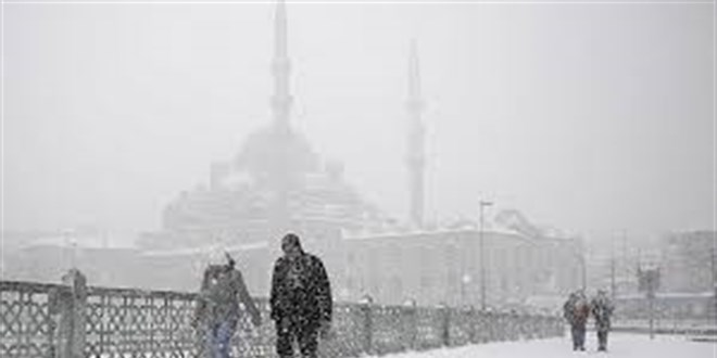 stanbul Valilii bugn ve yarn iin uyard: Youn kar bekleniyor