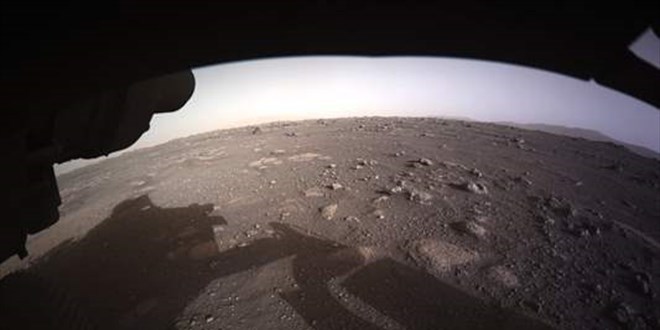 Mars'n ilk yksek znrlkl renkli fotoraf yaymland