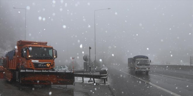Bolu Da'nda kar, tipi ve sis etkili oluyor
