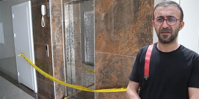 Diyarbakr'da yere aklan asansrde baba, olunu kucana alarak kurtard