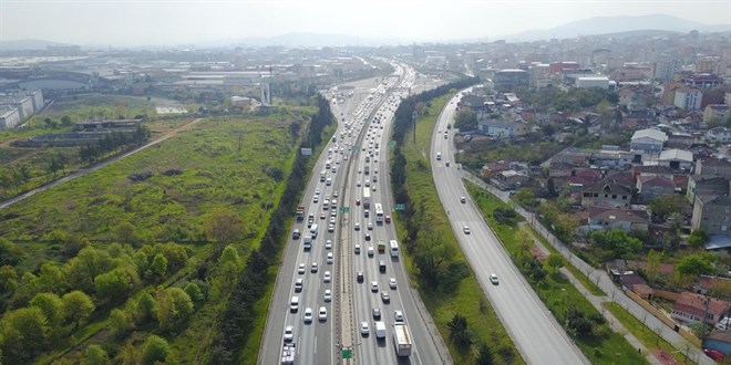  Anadolu'da da yollarda ve kent merkezlerinde hareketlilik artt