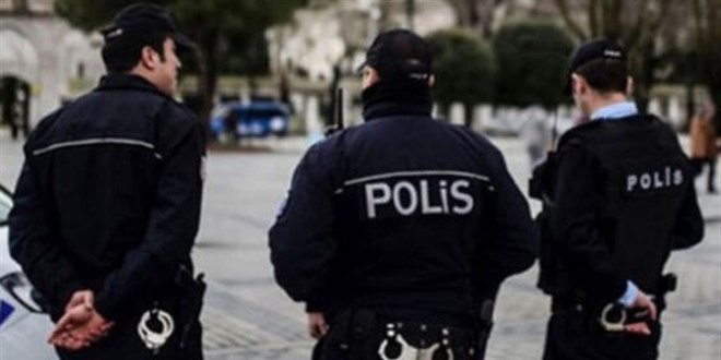 Mardin'de polisin ikna almas sonucu teslim olan terrist ailesiyle buluturuldu