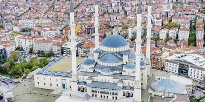 Elektrik kesintisi yaand. Bakent'te ftar ezan okunamad