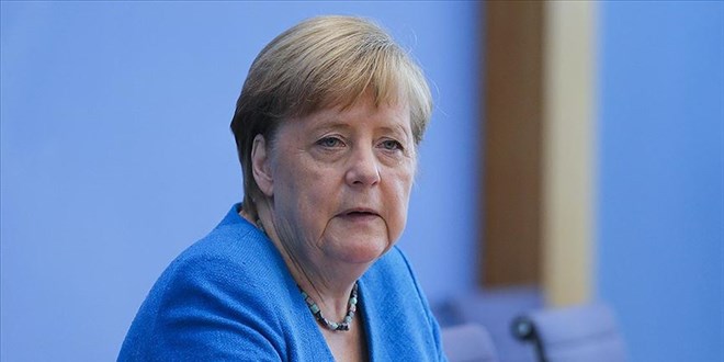 Merkel: Almanya'da nc dalgay krm grnyoruz