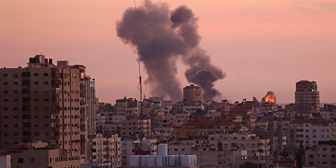 Gazze'ye dzenlenen saldrlarda ehit says 83'e kt