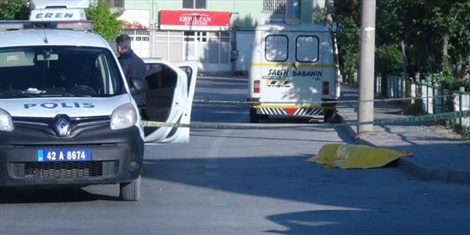 Konya'da yol kenarnda bir erkek cesedi bulundu