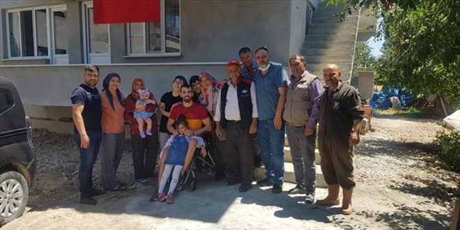 Suriye'de yaralanan Uzman avu babaevine getirildi