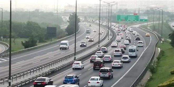 stanbul'da trafik durma noktasna geldi