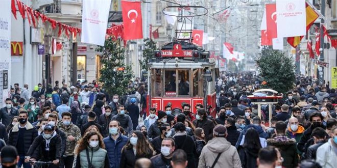 Bilim Kurulu yesi Akn: Yeni bir varyantla karlaabiliriz