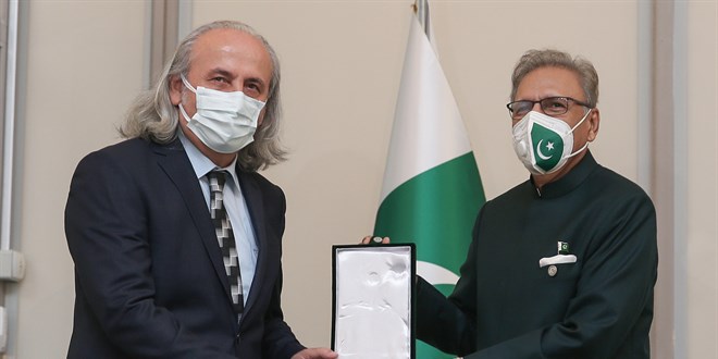 Trk bilim insanlarna Pakistan devlet dl verildi