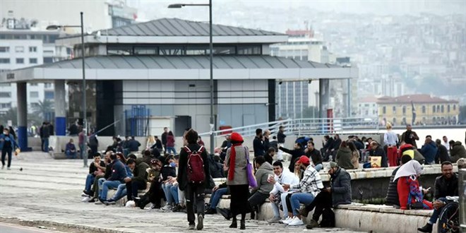 zmir yzde 148 g ald! stanbul ve Ankara'dan byk ka!