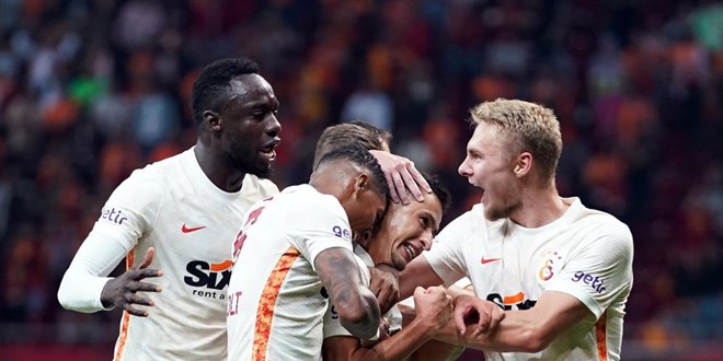 Galatasaray'n galibiyet hasreti sona erdi!