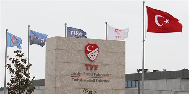 TFF'den Galatasaray'n tam kapasite seyirci kararyla ilgili aklama